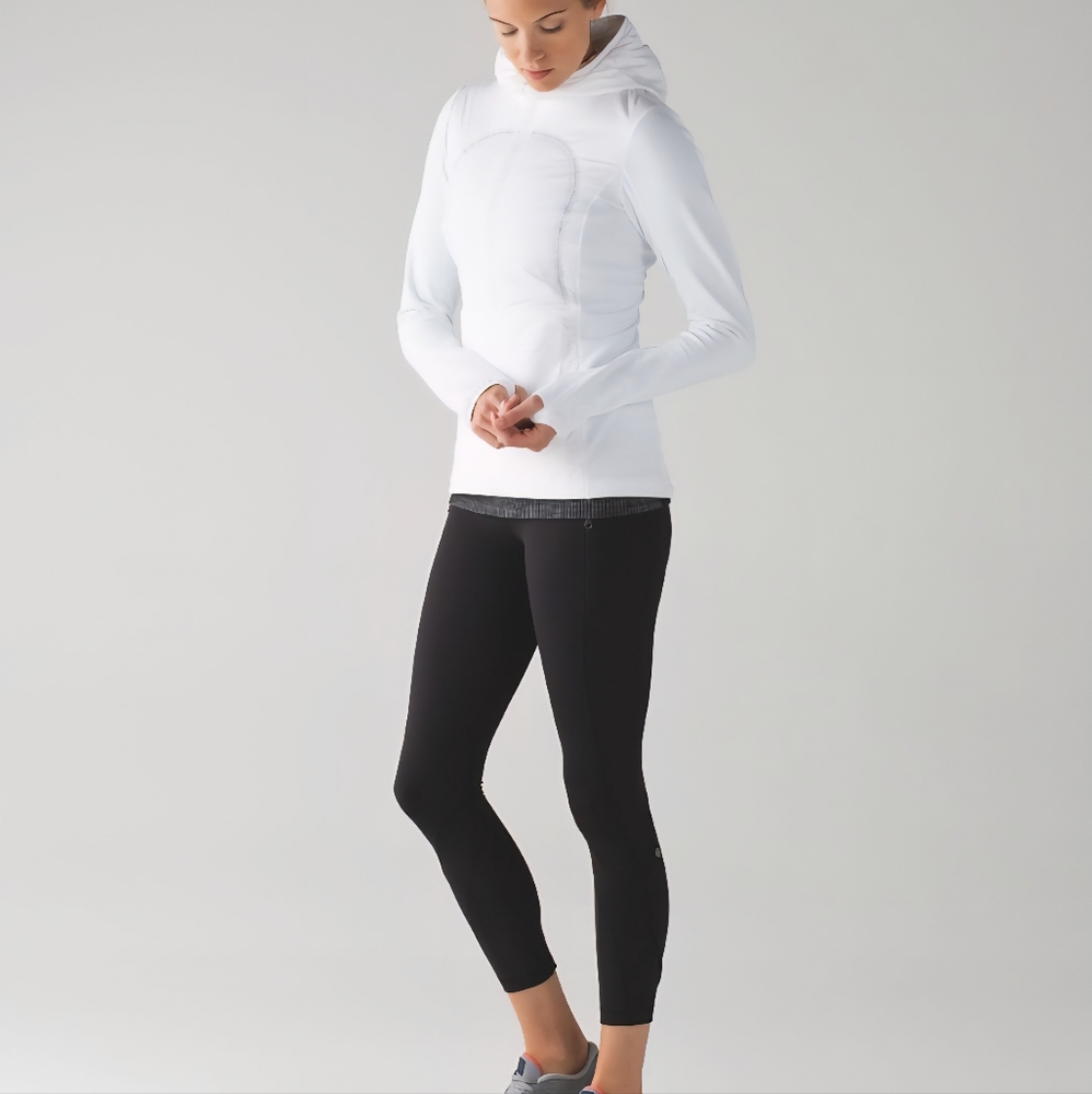 Lululemon Run For Cold Pullover, Size 6